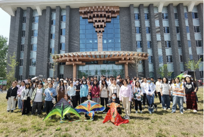 随香放纸鸢"主题活动-北京中医药大学生命科学学院